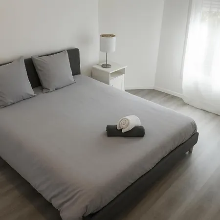 Apartamento Beau T3 Equipe Avec Grand Ecran Et Wi-fi Performant